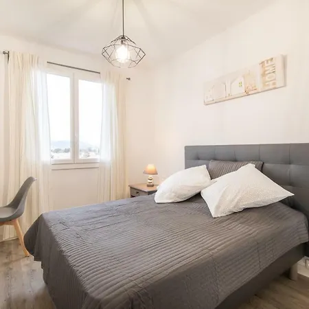 Le Logis Du Pin Apartmán Le Pradet